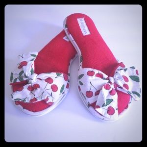Dearfoam slippers🍒